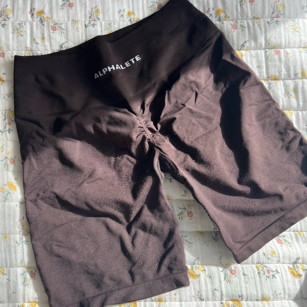 alphalete biker shorts